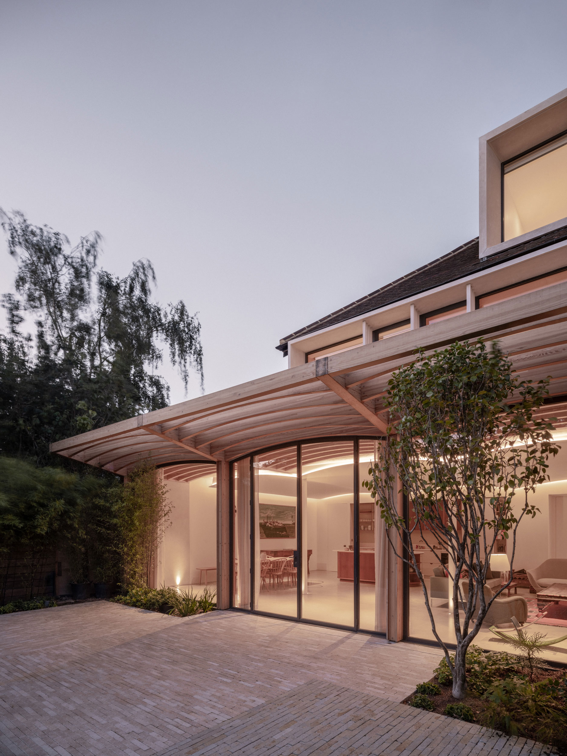 Tiverton-exterior-vertical-2