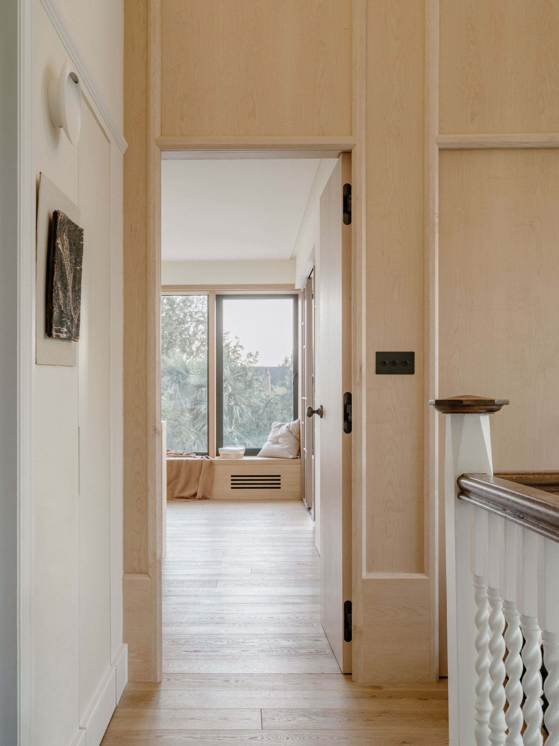 Tiverton-interior-vertical-2