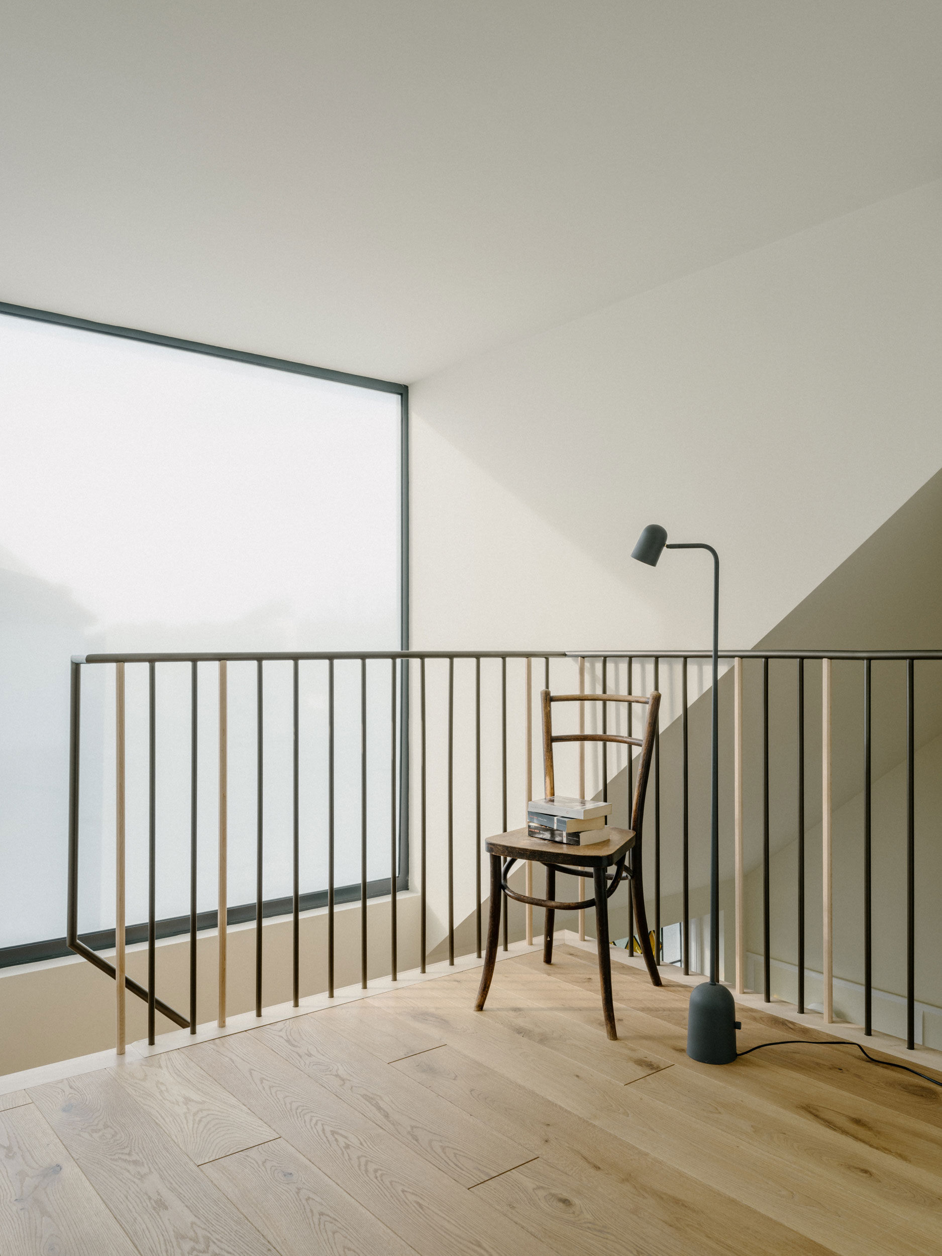 Tiverton-interior-vertical-4